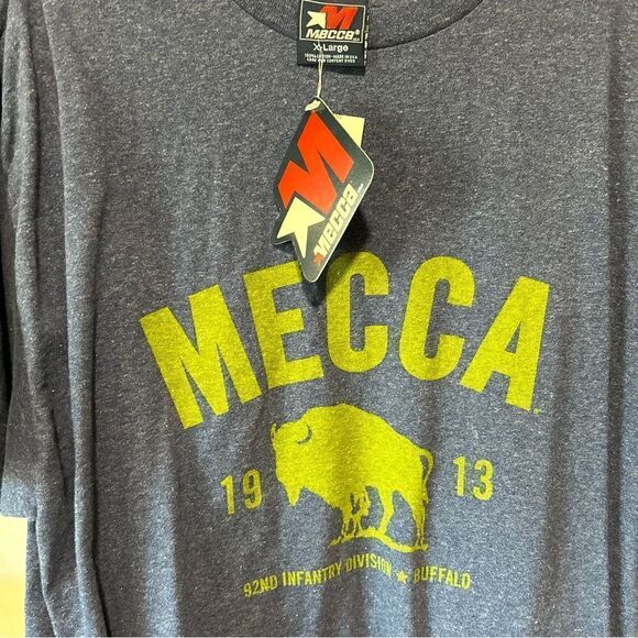 MECCA Vintage XL Crewneck T-Shirts with Matching Floral Bucket Hat - Picture 5 of 11